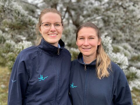 Sie freuen sich auf viele Besucher am „Tag der offenen Tür“ der Ergo-Ambulanz am 12. März: Sarah Büßecker (Leiterin der Ambulanz, li. i. Bild) und Sabrina Disch, Leiterin der Abteilung Ergotherapie. Bild: Hegau-Jugendwerk